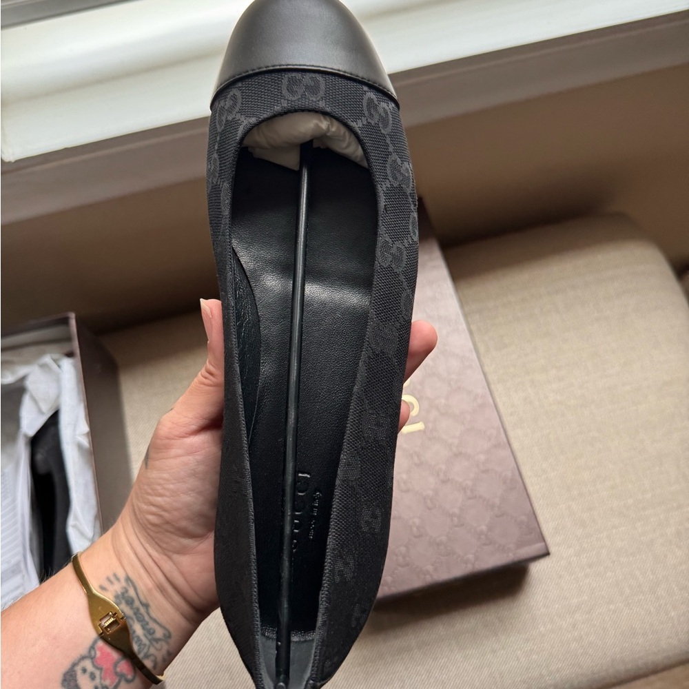 Authentic GUCCI Black Women's Flats